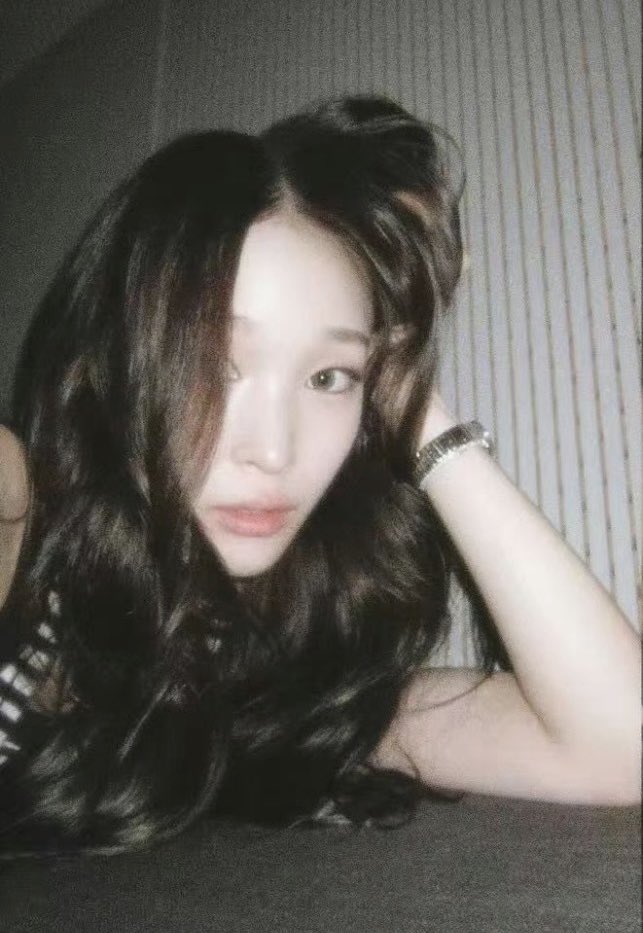 annierated's tweet photo. [260722] ANNIE day off update https://t.co/zj9ENbcpRA