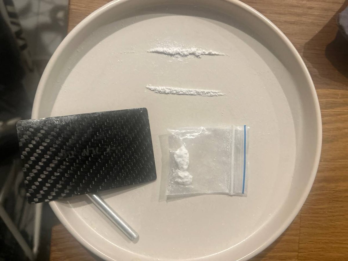 Perfect49738566's tweet photo. Coke addict for work advice wanted😵
#coke #drugtwt #drugporn
#belin #bochum https://t.co/vHuuxseOyR