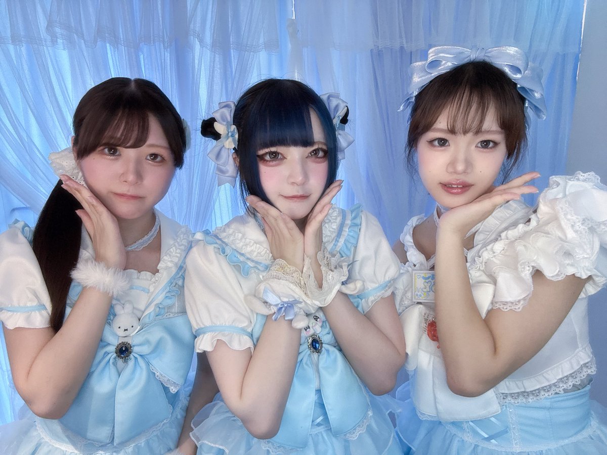カムカムティアラ♡ ムーンティアラオープンです！ 今日は缶タワーチャレンジ2日目🩵
