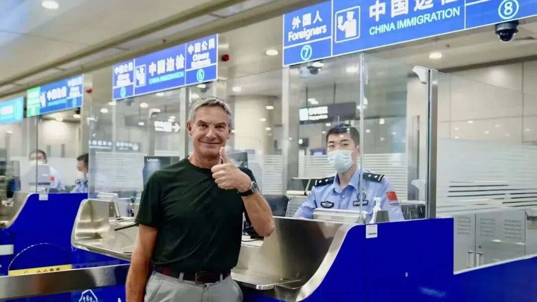 WuxiDailyICC's tweet photo. The 2.0 version of Wuxi’s measures facilitating foreign nationals' entry and residence took effect on July 20, bringing greater convenience for foreigners working, traveling and living in the city.
#Wuxi #ForeignTalents #ImmigrationPolicy #WuxiLife https://t.co/hZjQdWtsda