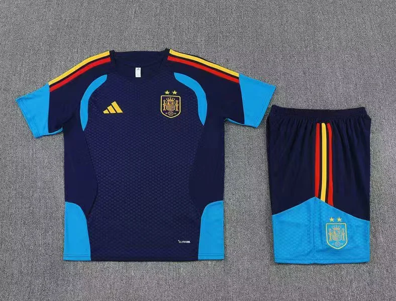 17ct_info's tweet photo. ⭐⭐🇪🇸 ¡Y seguimos con más novedades de España! 🇪🇸⭐⭐

La colección de los campeones del mundo no para de crecer🔥

Ya disponibles en nuestra web:

✨ Camiseta España 2026 Versión Especial (2 estrellas)
👕 Chándales España 2026
🏃 Sets de entrenamiento España 2026 https://t.co/XQfROXMPyb