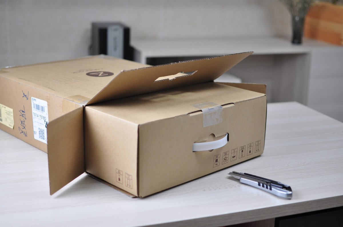 5z1Ix4wd50B81Rv's tweet photo. Just couldn’t wait to unbox this little gem! The package arrived safely and the unboxing vibe is 10/10 https://t.co/bcx7F68uxO