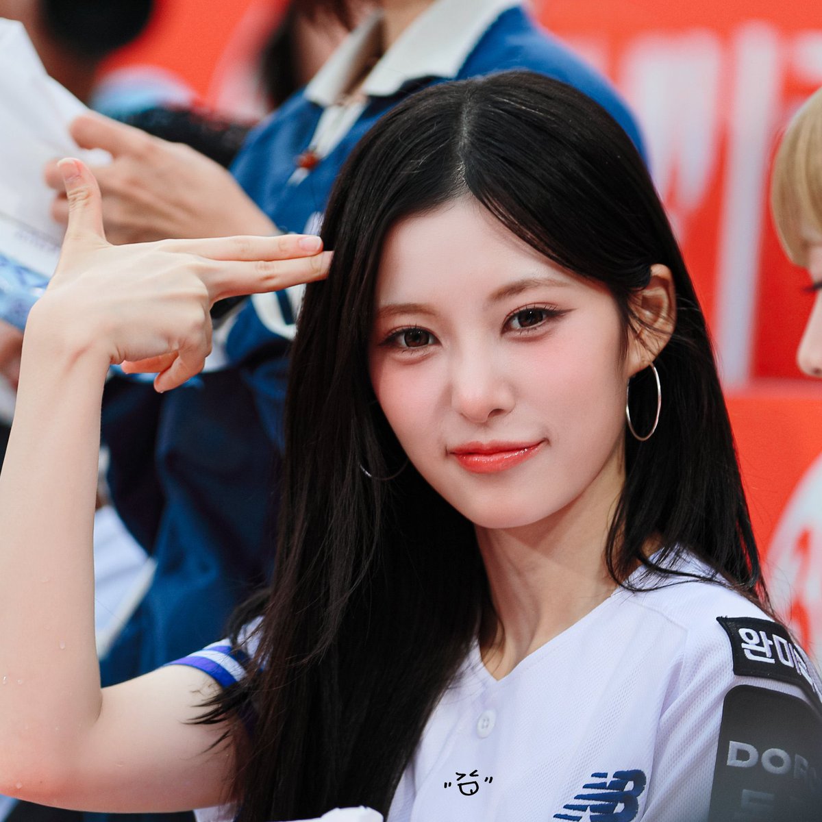 n0tsupp0sedt0's tweet photo. 웃겨죽겠네쉬바 https://t.co/81AuKSno1S