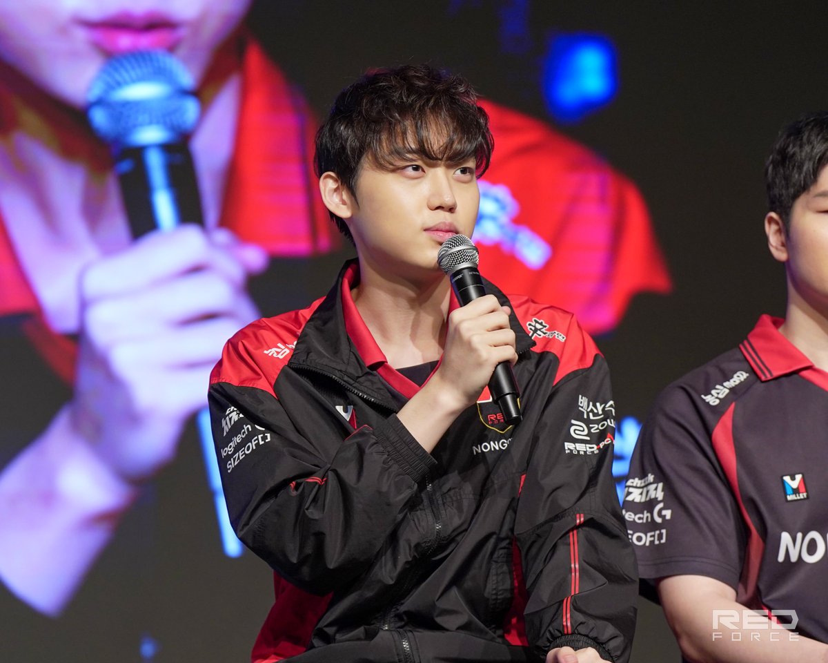 NS RedForce tweet media