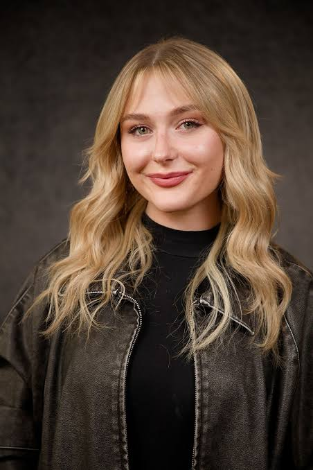 celebcrush4922's tweet photo. Happy Birthday Alyvia Alyn Lind 🎂🌼
#HappyBirthday #Alyvia #Alyn #Lind #AlyviaAlynLind https://t.co/7KDScujo3A