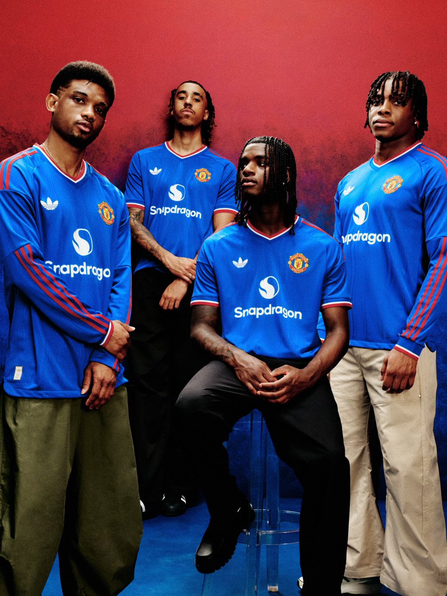 centredevils's tweet photo. 🚨🚨| OFFICIAL: Manchester United reveal their new away kit. 🥶 https://t.co/wxDY8HHULh