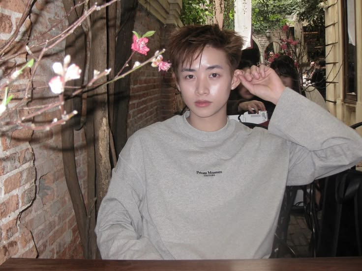 lanhuonqng's tweet photo. Càng theo dõi CONGB tại Tinh Hà Say Hi, mình càng cảm nhận được sự nghiêm túc trong từng màn trình diễn. Chúc bạn sẽ tiếp tục tỏa sáng ở những vòng tiếp theo. 💙
#CONGB #TinhHaSayHi #CONGBTinhHaSayHi https://t.co/dM3iyVyOVB