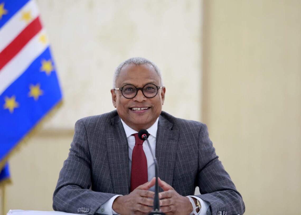Fabrizioromaxno's tweet photo. 🚨Cape Verde President on the game vs Argentina:

“We are a hardworking nation. The world saw it with the commitment of our boys. Sometimes it’s just not possible to win when your opponent has something extra outside the pitch but we’re happy with how far we went.” https://t.co/G3oHIhlmlM