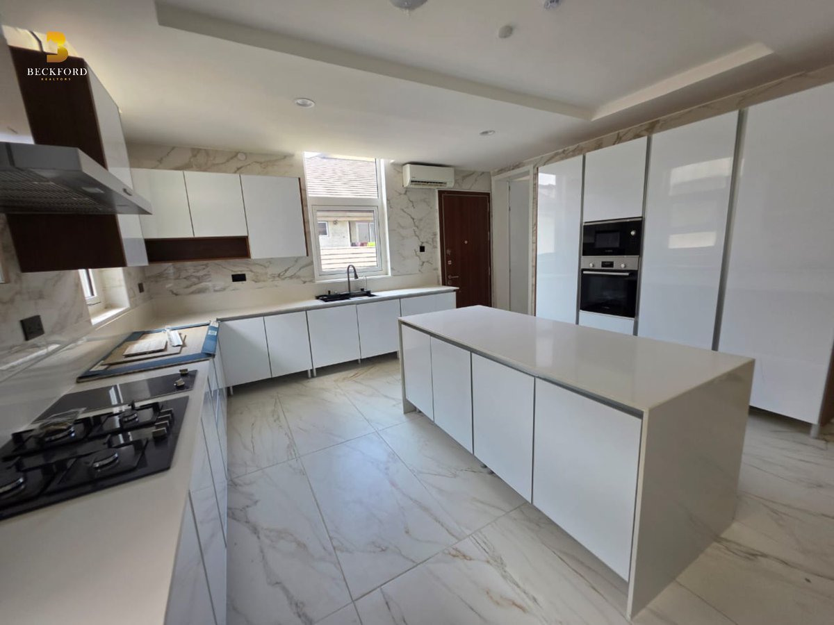 Beckford__'s tweet photo. For sale!!

Luxury 5 Bedroom Fully Detached Duplex with 2rooms Bq, all rooms en-suite, Study, fitted kitchen, Elevator, Cinema, fitted Air conditioning units, Rooftop suspended Swimming pool, Reverse Osmosis Water

Vinicius Chelsea Ivana Gavi Morgan Rogers OLOWO STAKE https://t.co/ORclo9TvaH