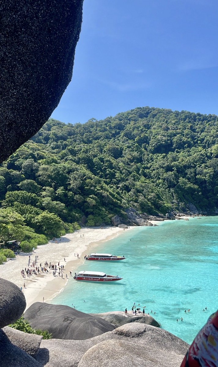 Callmegrangeer's tweet photo. Purée dans cette catégorie c’est dur de choisir mais : Chypre 🇨🇾,  Hurghada 🇪🇬, Simili island 🇹🇭, Zanzibar 🇹🇿 https://t.co/dLmJxMY2Xq