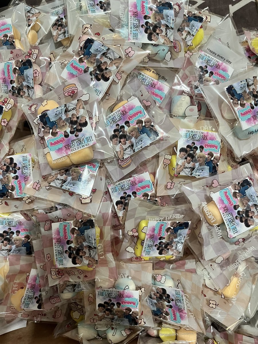 guranggangahof's tweet photo. Freebie #8
๐ก A sweet surprise is waiting for you! ๐
We're adding a little extra sweetness to THE FIRST SPARK in Manila with our Crunchy Marshmallow Treat freebie! ๐
Be sure to grab yours while supplies last!
#THE_FIRST_SPARK
#FOHAFanzone
#FOHAMeetsAtMETLIVE https://t.co/l6XZEg5mvM