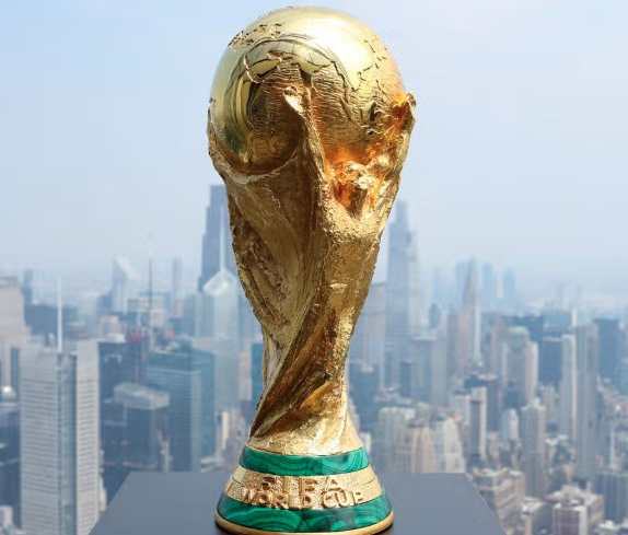 AboutMusicYT's tweet photo. BTS, Justin Bieber, Madonna, Shakira and Burna Boy reportedly were not paid for their performances at the FIFA World Cup Final Halftime Show, as part of a charitable initiative between FIFA and Global Citizen, according to E! News. https://t.co/8Jp811fbk1
