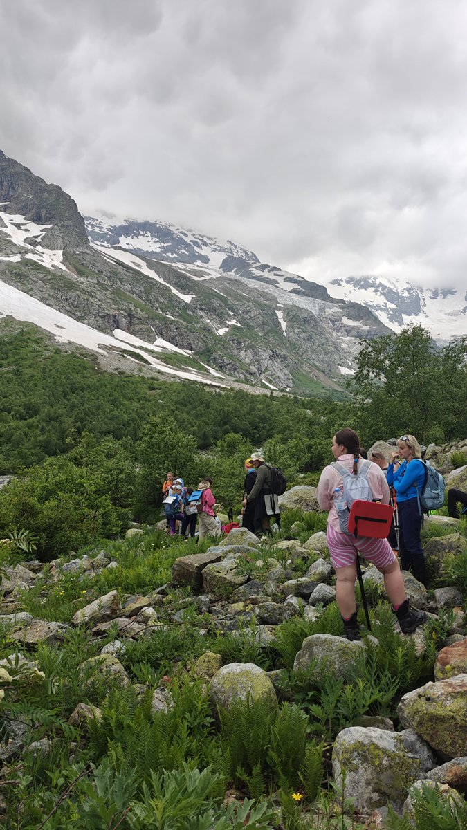 hijabiningyo's tweet photo. День 2, топали к леднику Тана🏞️ https://t.co/0aTV3JBvMq