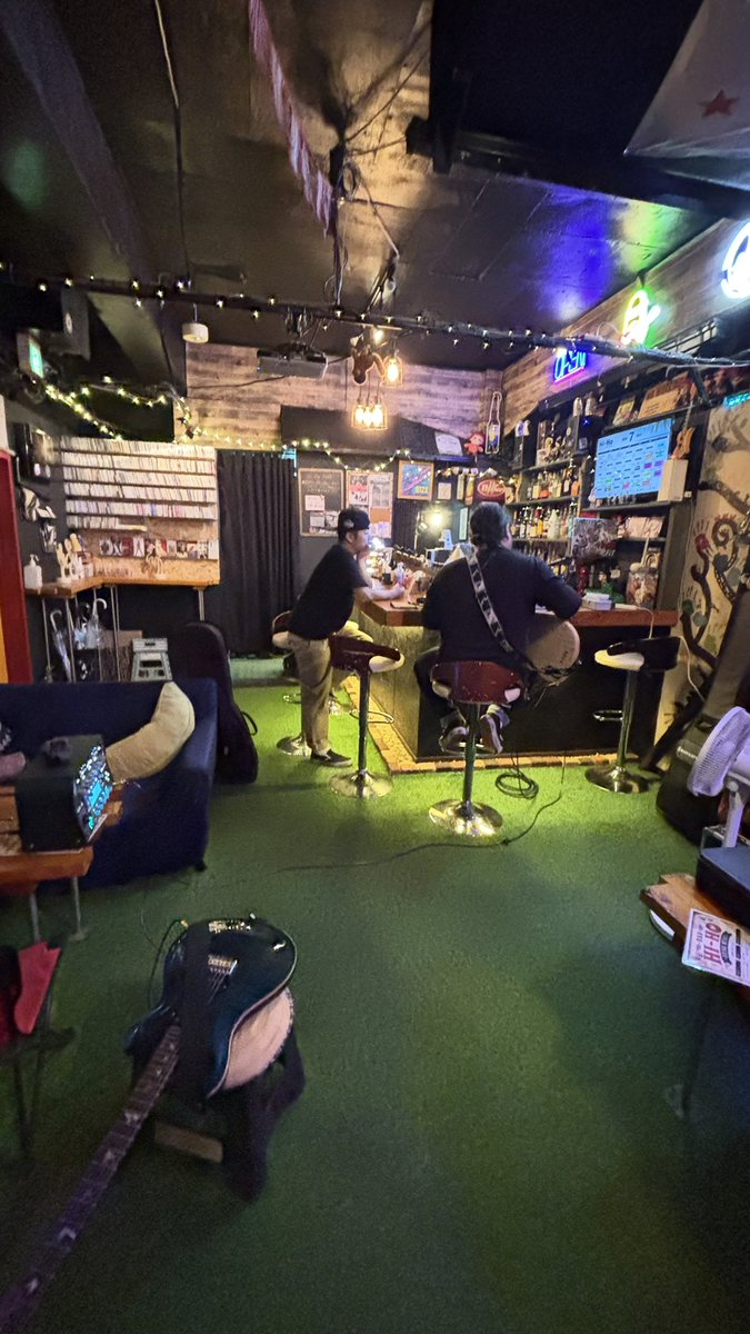 tmy__jane's tweet photo. 先日からJANE
新曲Re:ACTIONの
レコーディング準備を
進めているよ😎✌️

8/2、銭楽、羊祭りも出演🔥
14:00スタート▶️

@JANEofficial_Tw 
@jiro_jane 
@RIP_katsuya 
@shotarock_jp https://t.co/z6AgaxKRKS