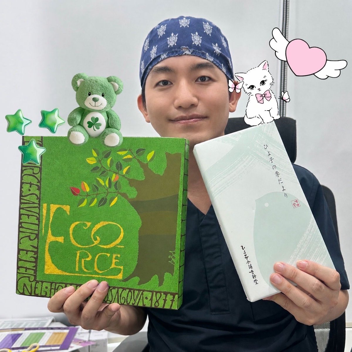 seojin__06's tweet photo. 毛髪移植の経過でご来院くださいました😊🌿

素敵な贈り物までいただきありがとうございます💌🎀

このようなお気持ちをいただくたびに、より良い結果でお返ししたいという思いが強くなります。

これからもお一人おひとりに誠実に向き合ってまいります🤍💚

#ソジン美容外科 #毛髪移植 #経過観察 https://t.co/ttD4gXm6pg