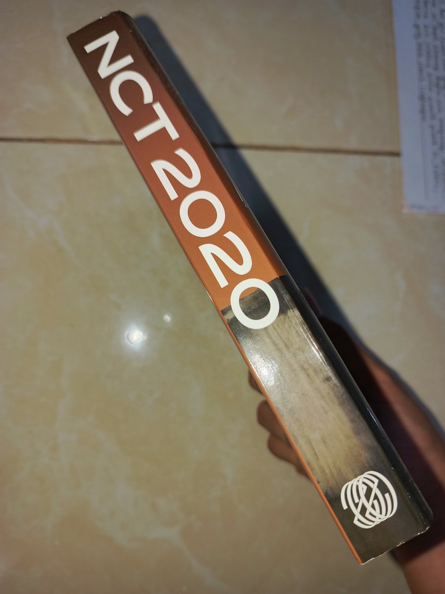 HanHyoHoon5's tweet photo. [WTS Preloved Album KPOP]

- NCT Resonance 2020 warna coklat (isiannya include sesuai di foto, detailnya bisa DM) 60k

*Bisa nego

Dom Surabaya &amp; Sidoarjo nanti bisa COD an 

#kpop #nct #nctzen #kpopers #album https://t.co/iwQf45xZEl