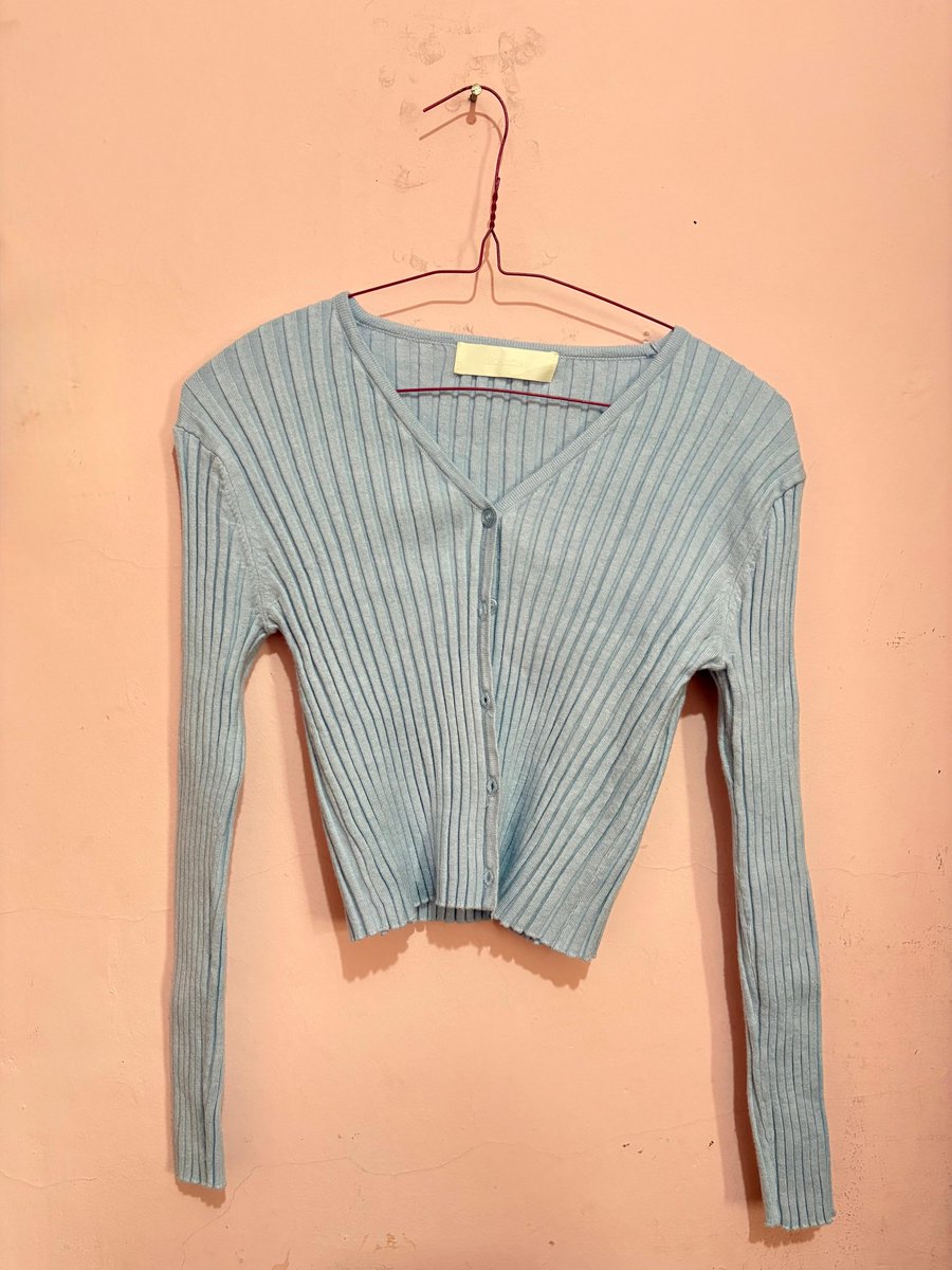 ibuymk's tweet photo. Cardigan Color box
Mustard
Size M
25k

No brand
Yellow stripe
Size XL
10k

Kemeja Wear sarey
Denim blue
Size M
25k

Cardigan No brand
Soft blue
Size M
30k https://t.co/I4ZZyTUIMh