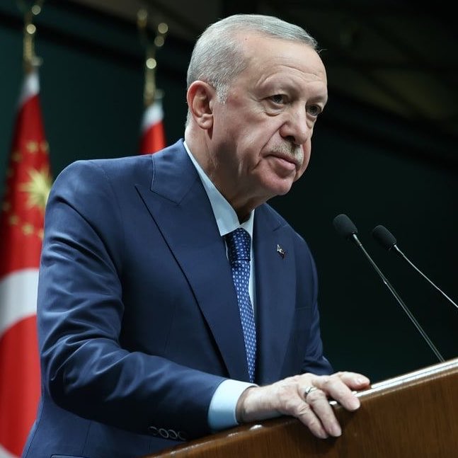 KartalRecord's tweet photo. Cumhurbaşkanı Recep Tayyip Erdoğan, ülke tanıtımı adına önemli olan Mohamed Salah için Serdal Adalı'dan bilgi aldı.

Adalı, Salah transferi için gaza basşmış durumda. (Doğan Gündoğdu) https://t.co/y8JLdYt6Tz