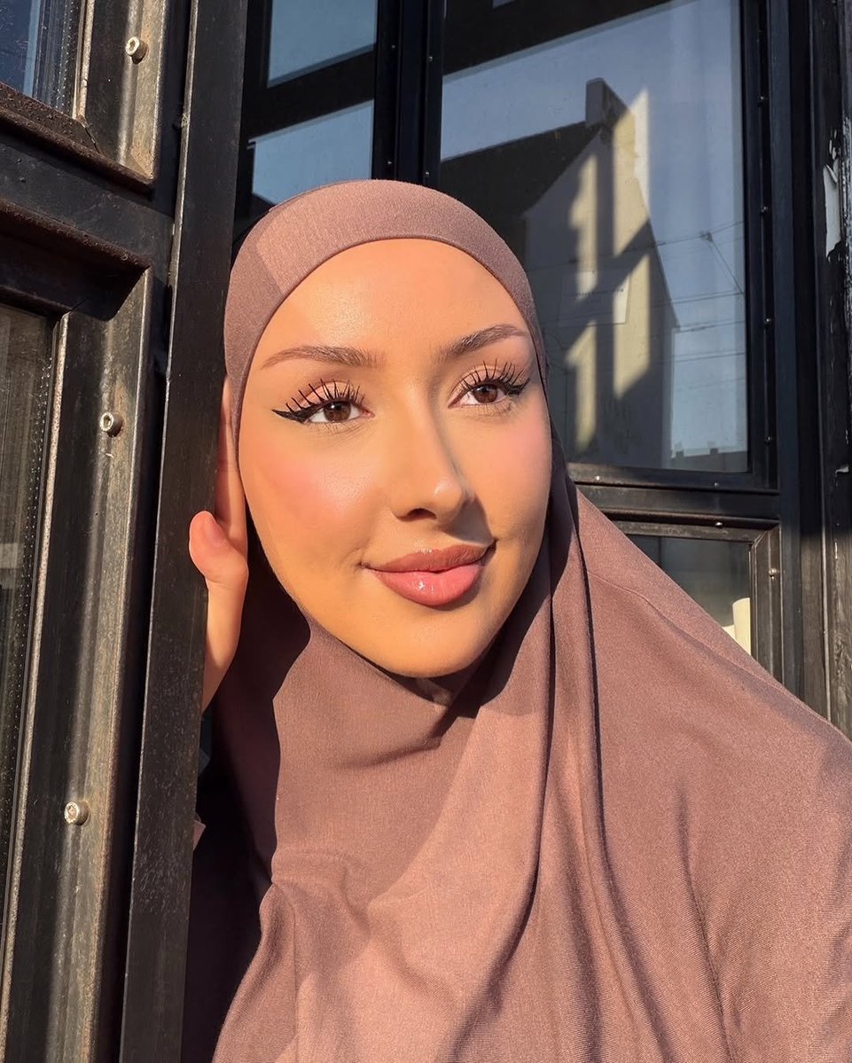 tim2cole2000's tweet photo. Beauty begins with confidence, shines through kindness, and becomes unforgettable when you stay true to yourself. ✨🤍 https://t.co/mUzGsPC8vL