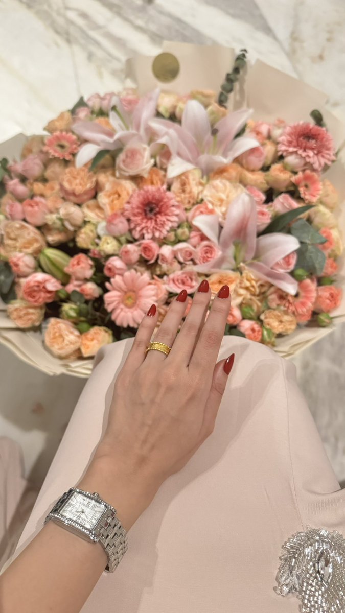 WejdanJafari's tweet photo. أصبح الدار داري والمَكان مكاني
ومحبوبي جنبي💍❣️ https://t.co/XS703rUap5