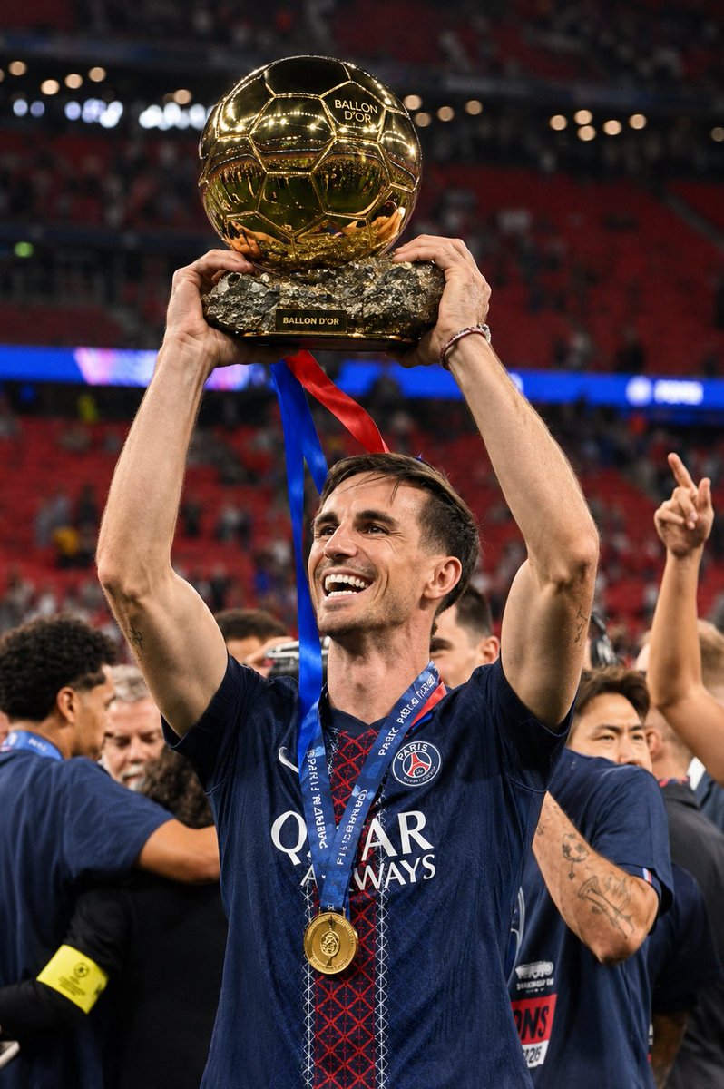 nikop17's tweet photo. La saison de Fabian Ruiz

Coupe Intercontinentale ✅
Trophée des Champions ✅
Championnat de France ✅
Ligue des Champions ✅
Coupe du Monde ✅
Supercoupe d’Europe ⏳

C’est évidement lui qui devrait prendre le Ballon d’Or. Comme Iniesta et Ribéry en 2010 et 2013

#FabianRuiz #PSG #BallonDor
