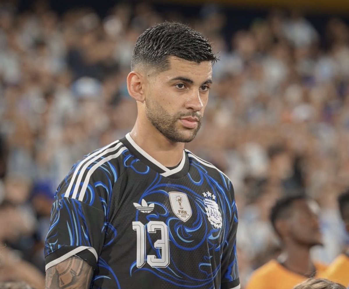 fitk3n's tweet photo. CUTI ROMERO TO LEAVE SPURS 100% 🇦🇷
Inter preparing talks with player's camp.
Barça keeping tabs if they sell a CB.
Summer exit confirmed 🔜
#CutiRomero #Spurs #Inter #Barcelona #Transfers #TransferWindow https://t.co/FiZWt4V2si