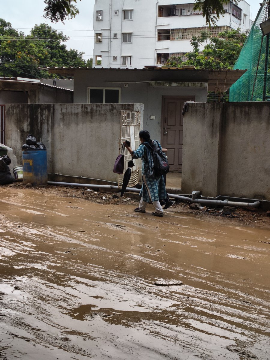 NallagandlaHuda's tweet photo. @CMC_Offcl  Road condition near Sadhana school, Nallagandla HUDA is in very bad condition, please consider CC road proposal here at the earliest as this is high footfall area. @ZC_SLP @DC_SLP49 @MC_Cyberabad @GandhiArekapudi @GummallaSrijana https://t.co/5w9tSdatZM
