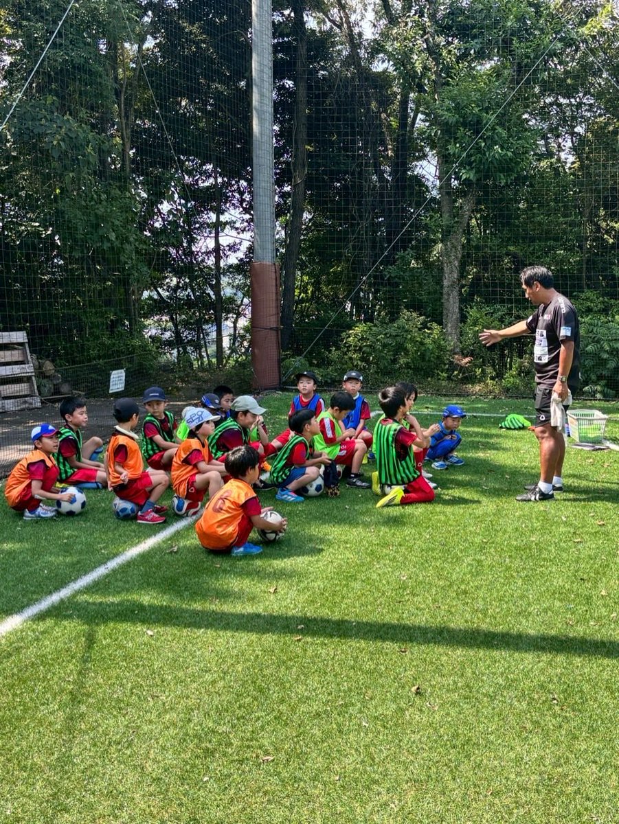 fckariya_staff's tweet photo. ◤スクール◢#FC刈谷 #fckariya

7/20(月・祝)に「FC刈谷×K&amp;A合同試合&amp;BBQ大会」を開催しました⚽️🔥
親子合わせて100名以上の方にご参加いただき、交流戦やBBQ、プールで大盛り上がり☀️
チームの枠を超えて笑顔あふれる素晴らしい一日になりました✨
▶️ https://t.co/PzfzukO01j https://t.co/8NL4Jt8nm7
