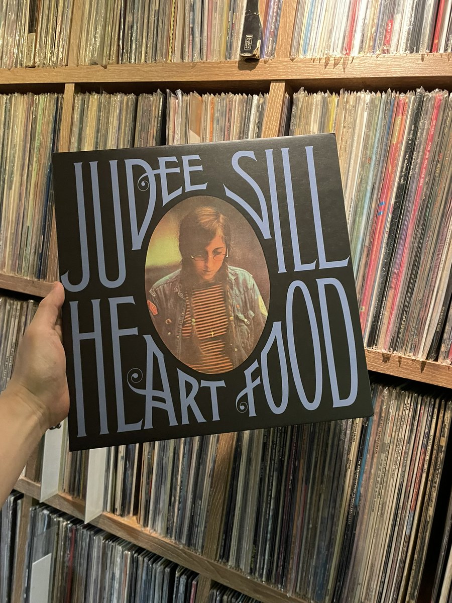 listenkyoto's tweet photo. ★Opening Song★
The Kiss / Judee Sill
from『Heart Food』（1973） https://t.co/Ty1OQgFfLQ