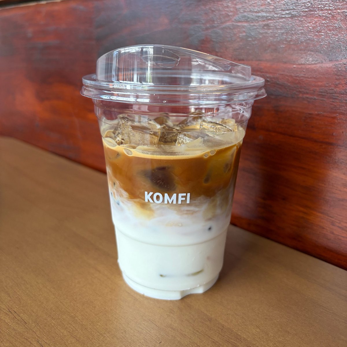 kongandk's tweet photo. เมืองเก่าสงขลาตอนนี้ กินกาแฟอยู่ร้านเดียว https://t.co/xR2Htf4k7P