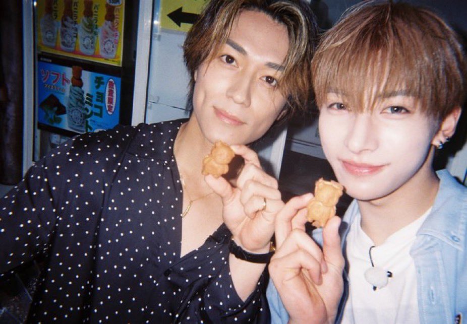 nono_nono_p's tweet photo. ちょっと信じられないくらいロスなんですけど
#初対面観察　の笑
いやこんなにハマると思わなかったし自分でも驚き隠せない
本編放送前の予告から連日こすり続けるくらい魅力的な番組でした✨

令和のビーチボーイズ笑
マサくんとユウのコンビまたいつかどこかで絶対見たい🙏
#NEXZ https://t.co/cxDv8Oa1iL
