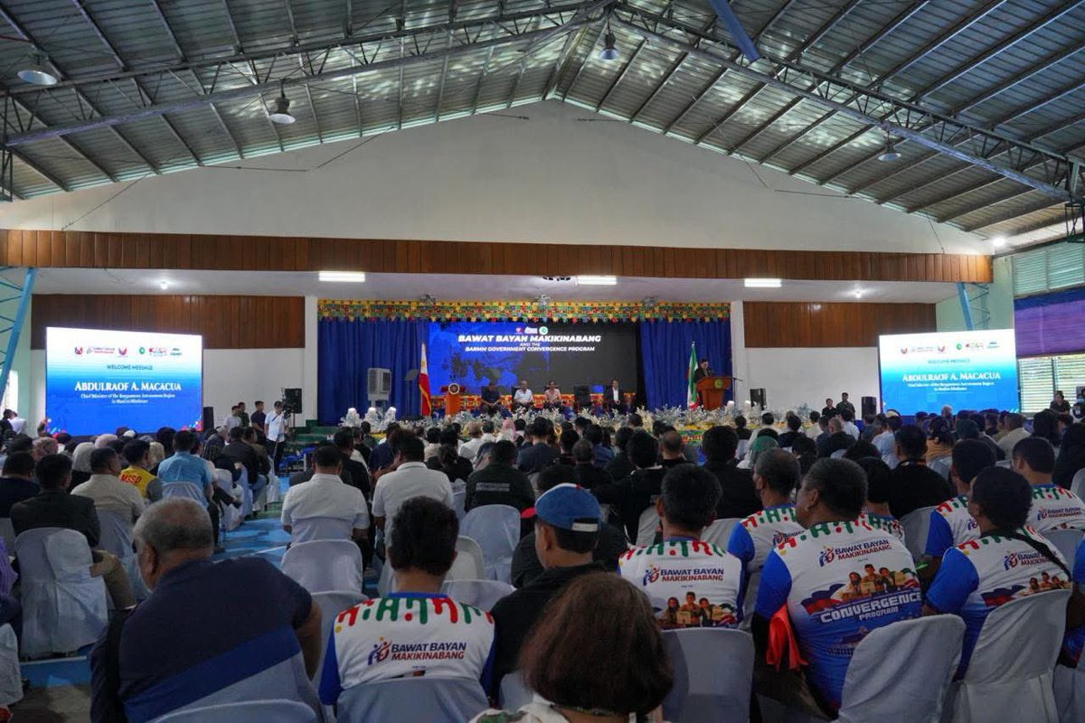 CMSammyGambar's tweet photo. I had the honor of welcoming President Ferdinand R. Marcos Jr. to the Bangsamoro for the National Government–Bangsamoro Government Convergence Program. His presence reflects our shared commitment to bring government closer to our people and ensure that development reaches every Bangsamoro community.

This convergence is about action. National agencies and Bangsamoro ministries are working together to deliver housing, livelihood, health, education, infrastructure, social protection, and other essential services that respond to the needs of our people. It is through this kind of partnership that we strengthen public service and create opportunities for every Bangsamoro family.

As Chief Minister, I remain committed to ensuring that the Bangsamoro Government continues to serve with purpose. No election or calamity will stop us from fulfilling our responsibility to our people. We will keep moving forward, guided by our vision of a #MasMatatagNaBangsamoro and in partnership with the National Government for a #BagongPilipinas.

#SammyGamBARMM
#MoralGovernance
#MasMatatagNaBangsamoro