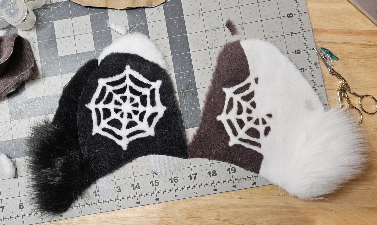 Ma1neMoon's tweet photo. Ear backs for @EXANAMIS suit Minx https://t.co/fCUyZmsfPH