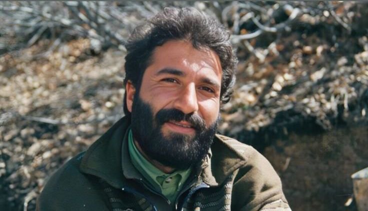rukenaboti's tweet photo. Hunermendê şoreşê
 Hunermendê gelê Kurd
Dengê berxwedan û azadiyê.
#hozanserhed https://t.co/SrecXyspxE