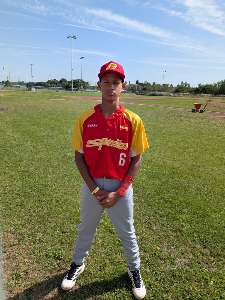FCanariaBS's tweet photo. ⚾🇪🇸 ¡Canarias vuelve a estar representada con la Selección Española!

Nuestro deportista Raúl Yancarlo Chapman está disputando con la Selección Española Sub-15 la Pool B del Campeonato de Europa, que comenzó esta semana en Austria. https://t.co/CiPwdF52yE