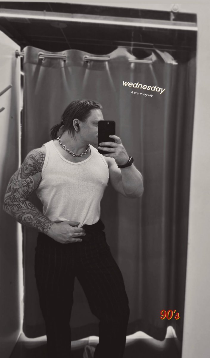 dobryymolodets's tweet photo. In any case, you can always look decent. https://t.co/5SQ6604zdy