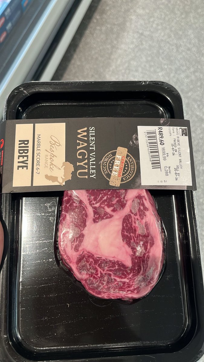manaatjie's tweet photo. I'm honestly shocked by the prices. 😳 One day we really need to talk about Pantry's prices everything is so expensive! https://t.co/AT5WTLrD87