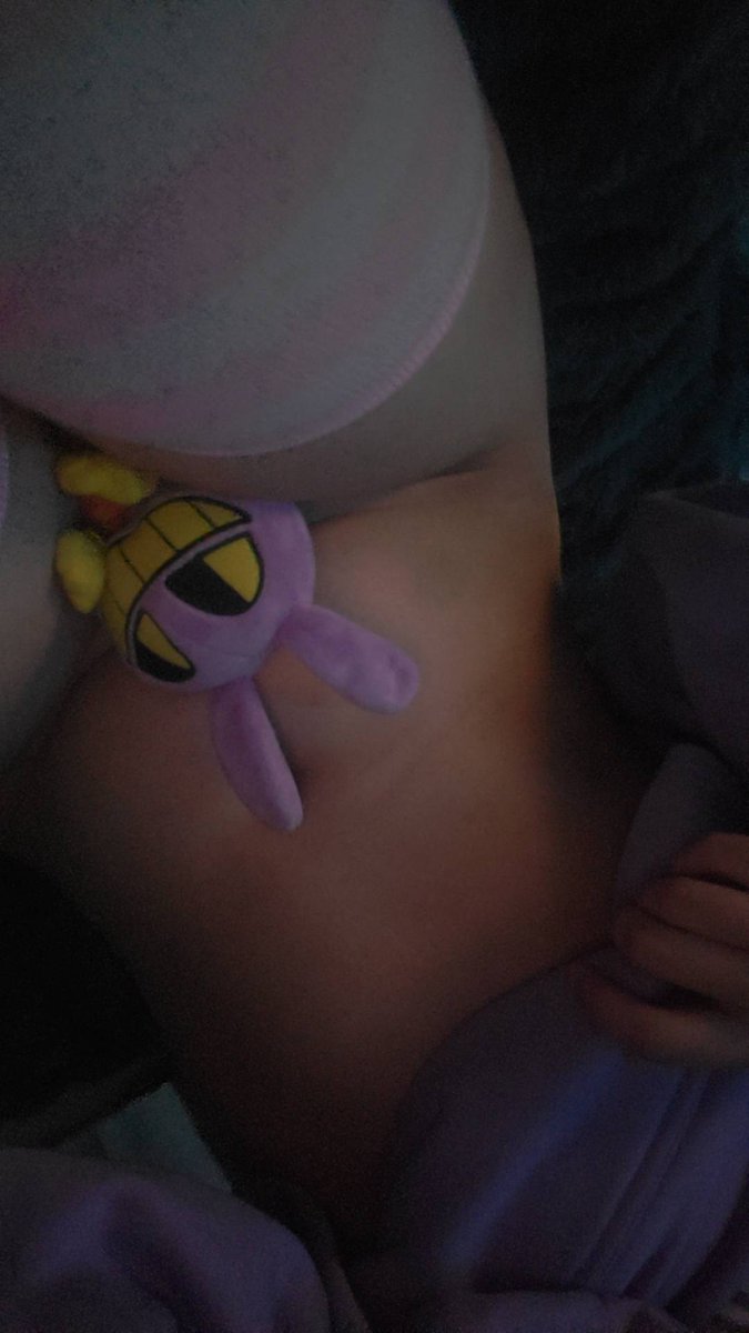 fylttershy's tweet photo. who tryna see my amazing physical circus
#nsfwtwt #goonette #feet #mlp https://t.co/cJPVENZFQ4