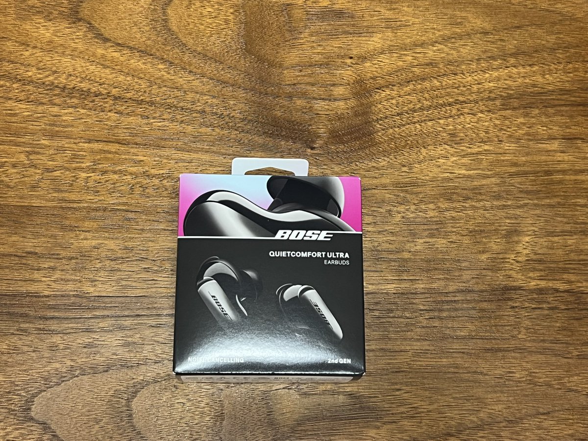 nariwind's tweet photo. Bose 
QuietComfort Ultra Earbuds(第2世代) 
ワイヤレス ノイズキャンセリング Bluetooth イヤホン

今使っているBoseのが
左耳から雑音
確認したらヒビが入ってる
ってもげる
ということで購入
やべぇ
ノイキャンがまた進化していた
出費は痛かったけど、満足♪
#Bose
#ワイヤレスイヤホン https://t.co/aasPPzkqha