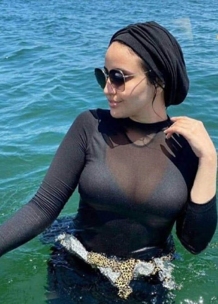 lodoy70's tweet photo. رايحة انزل البحر 🥵 https://t.co/dbnFnPEXVP