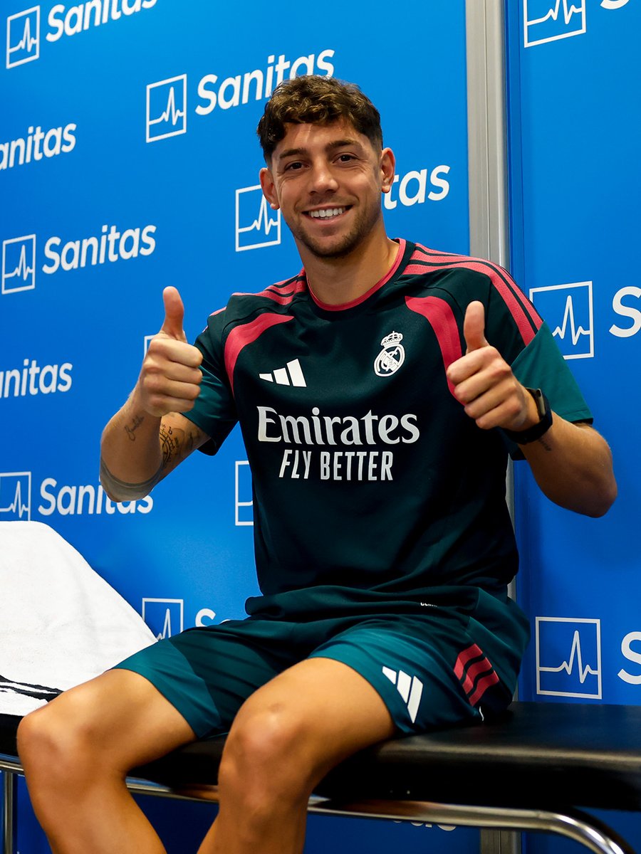 realmadrid's tweet photo. 👍 @FedeeValverde
✅ Reconocimiento médico
🏥 Ciudad Real Madrid
🔵 @Sanitas https://t.co/AHP4mHxbh6