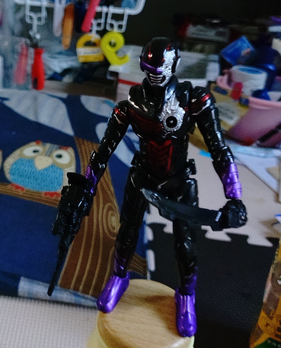 hira628sin9's tweet photo. ＃超ギャバン
今更ながら購入
トクサツアクションフィギュア
デスギャバン
何だかんだ最初は惰性で見てたのに
最終回終えてしっかりギャバンロスになってしまった
19話の3対1で圧倒するシーンがかなりカッコよかったです https://t.co/T0sov3FAFr
