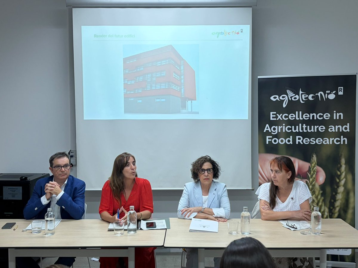 Agrotecnio's tweet photo. 🌾 Creixem amb el futur #CentreEdicióGenòmicadeCereals, una nova infraestructura que reforçarà la nostra #recerca en #agroalimentació.

🧬 Impulsarem noves varietats de cereals més resistents al #canviclimàtic.

📰 Més informació: https://t.co/lQPMxrrL00 https://t.co/3aJYhEVIql