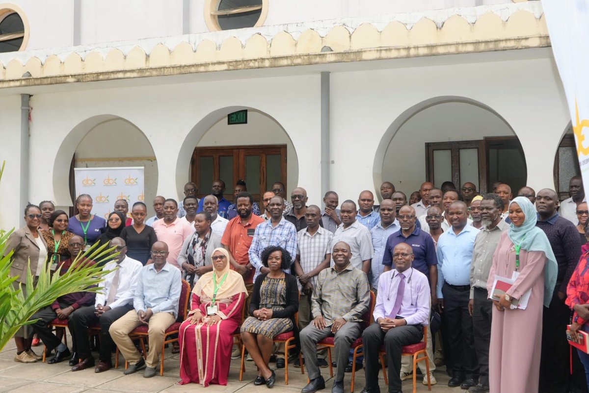EngineersBoard's tweet photo. Global Alignment: Kenyan Universities Strengthen Alignment with Global Engineering Education Standards. 

Kenyan universities are strengthening their engineering programmes to meet internationally recognised accreditation standards through Outcome-Based Education (OBE).

Read more: https://t.co/zKvEQG7h7O 

#EngineeringEducation #WashingtonAccord #EngineeringStandardsKe