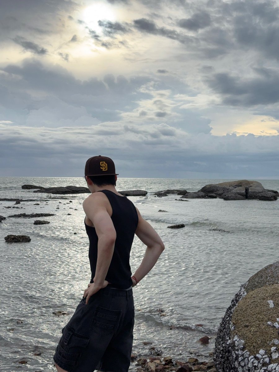 doublepjourney_'s tweet photo. 🌊

📸 IG : @ppnaravit

#ppnaravit https://t.co/0FpZILJM8X