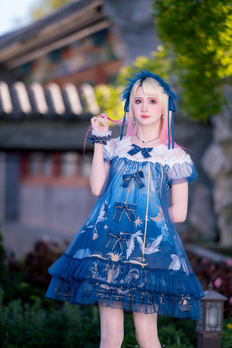 laceduvet's tweet photo. 🌺A Gentle Dream for You🌺 Part II

👗: #rseries Bluebird OP 
👠: Brigitte Hui Pumps 

📷: @roubao33

#lolitafashion #egl 
#duvetslolitafashionphotobook 
#sweetlolitafashion https://t.co/LTrhXXICj7
