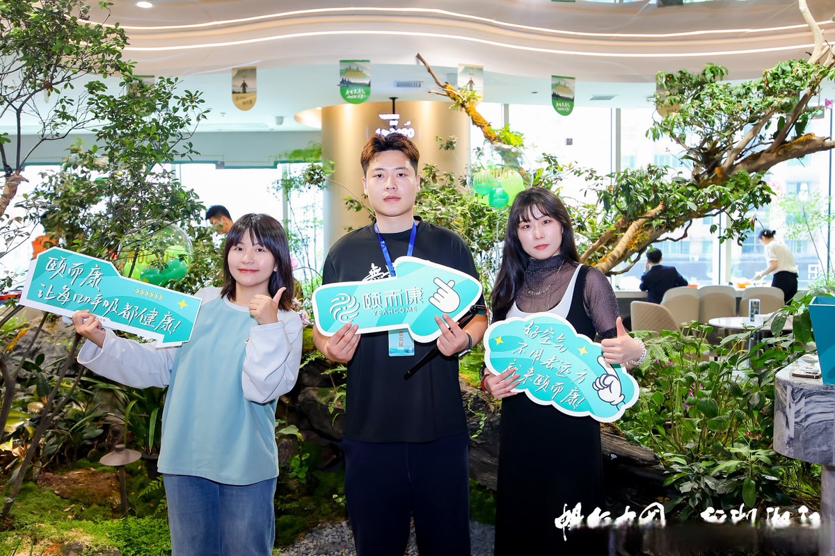MehrunC's tweet photo. Just finished filming the hottest new variety show! Can’t wait for you all to see the fun moments I had—stay tuned! ， https://t.co/LKDDBz4I6l
