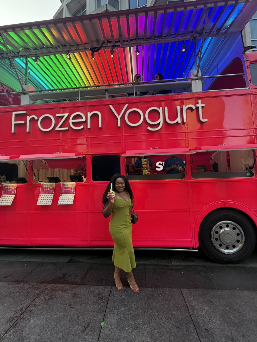 tosinolaseinde's tweet photo. Best frozen yoghurt 😍 https://t.co/BzNyoZpMaj