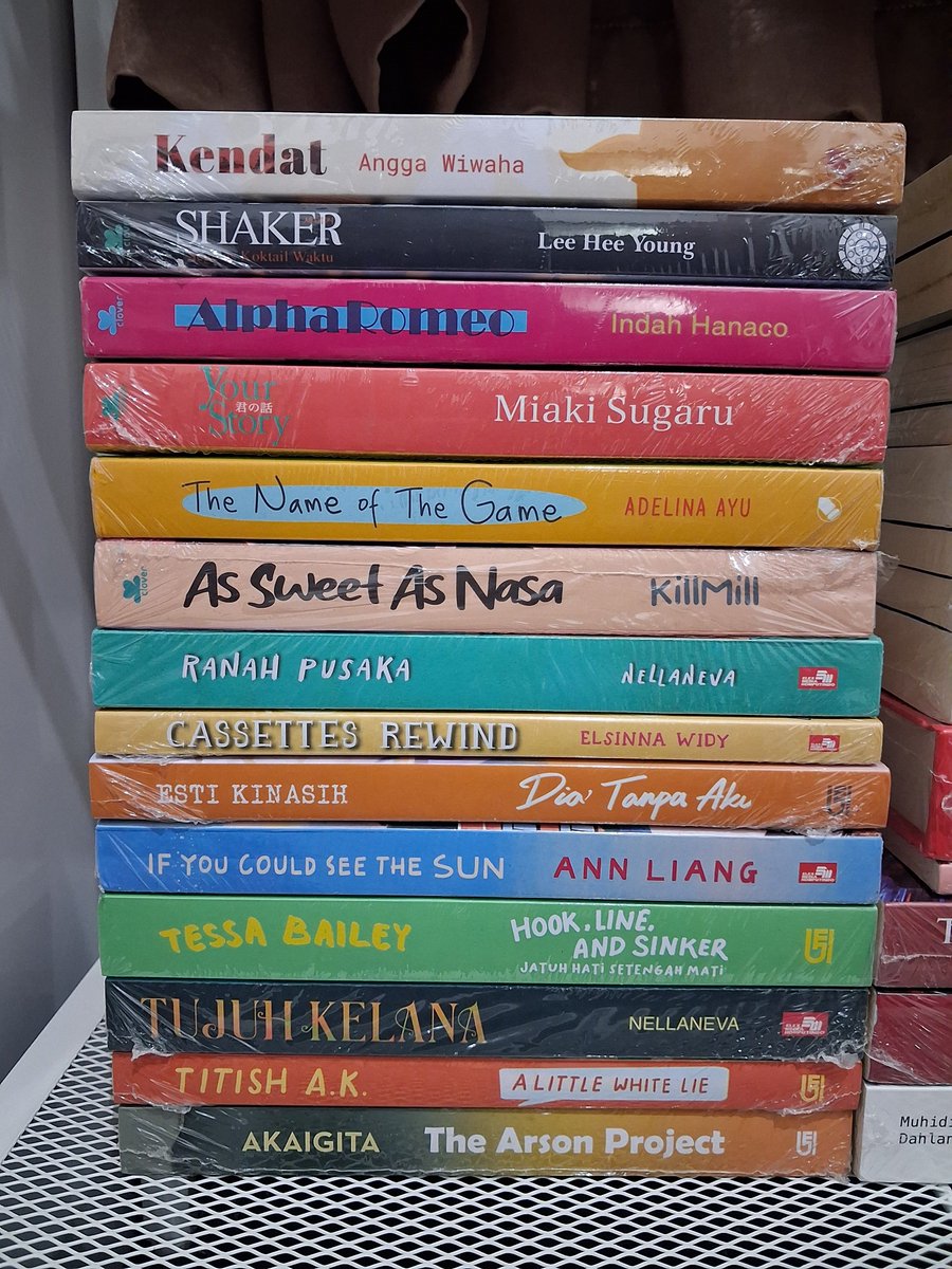 wthtday's tweet photo. Want to sell buku sealed + preloved
• CO 30K + admin, sisa transfer
• Mohon cek ongkir dulu sebelum DM
• Kondisi buku seperti di gambar. Jika kurang jelas, bisa DM #wts #book #wtb #novel #gramedia https://t.co/84b9tmgcSZ