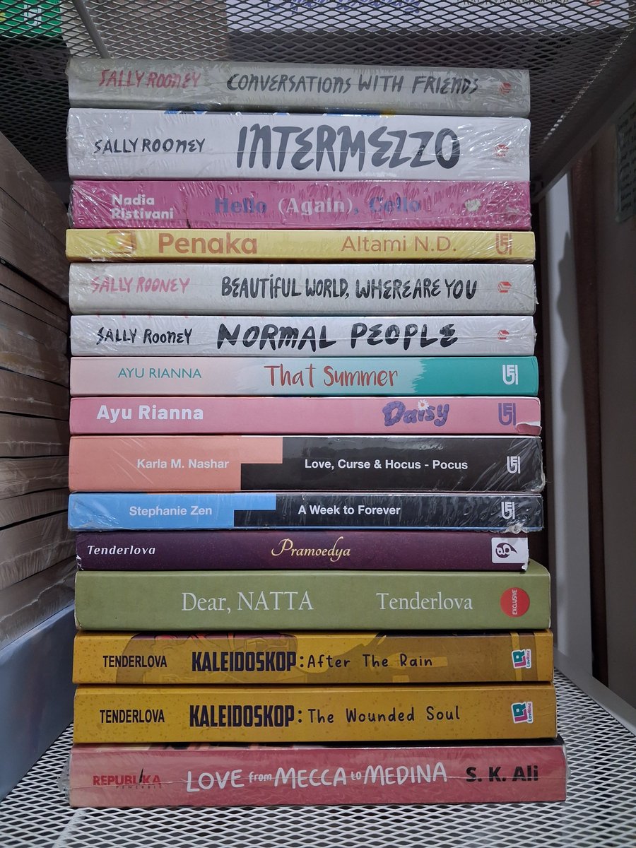 wthtday's tweet photo. Want to sell buku sealed + preloved
• CO 30K + admin, sisa transfer
• Mohon cek ongkir dulu sebelum DM
• Kondisi buku seperti di gambar. Jika kurang jelas, bisa DM #wts #book #wtb #novel #gramedia https://t.co/84b9tmgcSZ